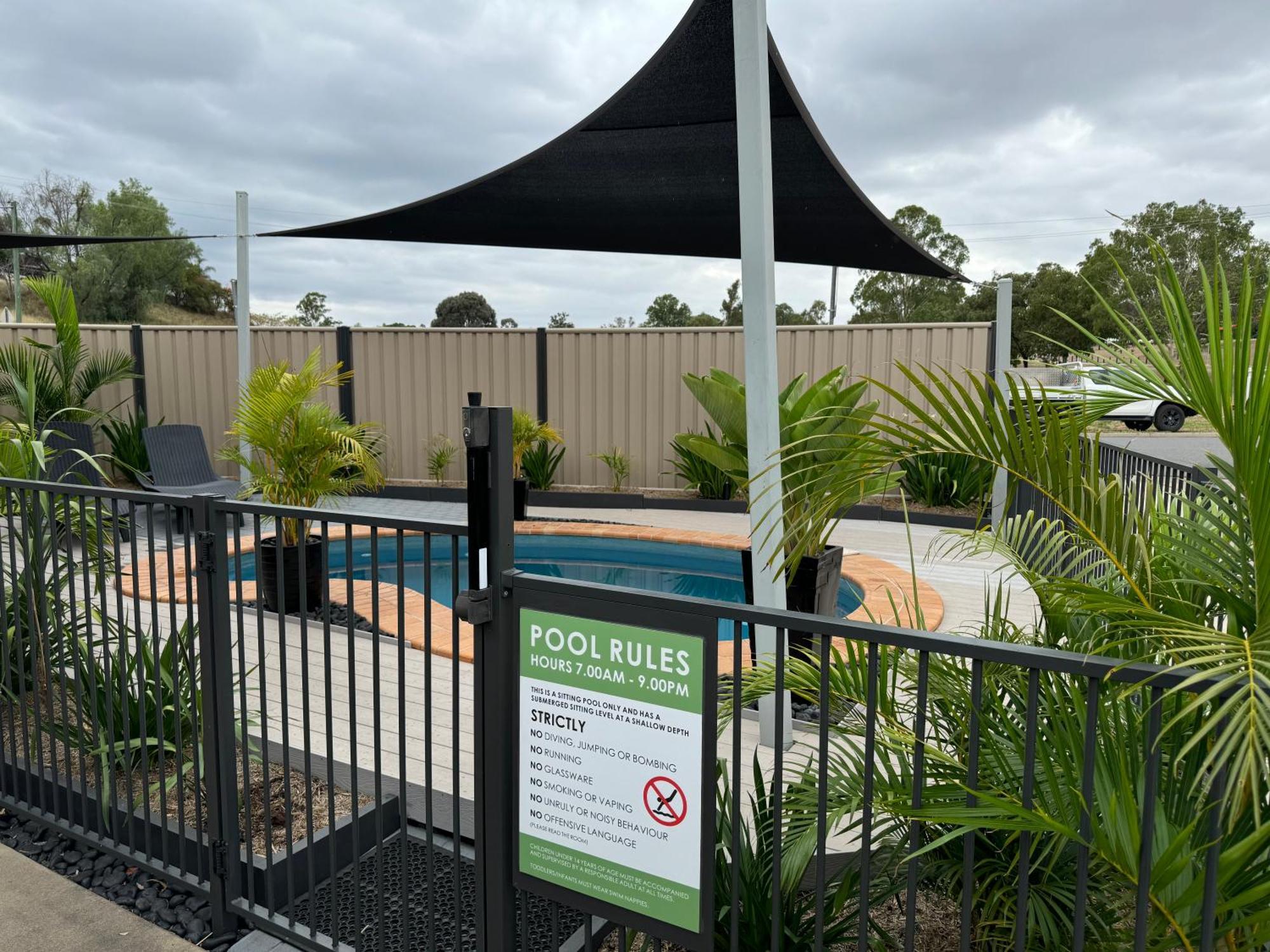 Raintree Motel Biloela Екстериор снимка